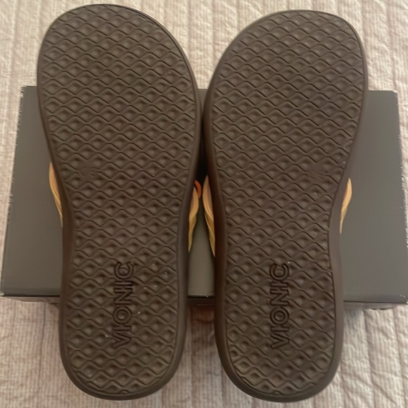 Vionic Women's  Sandals size 7 - Picture 6 of 6